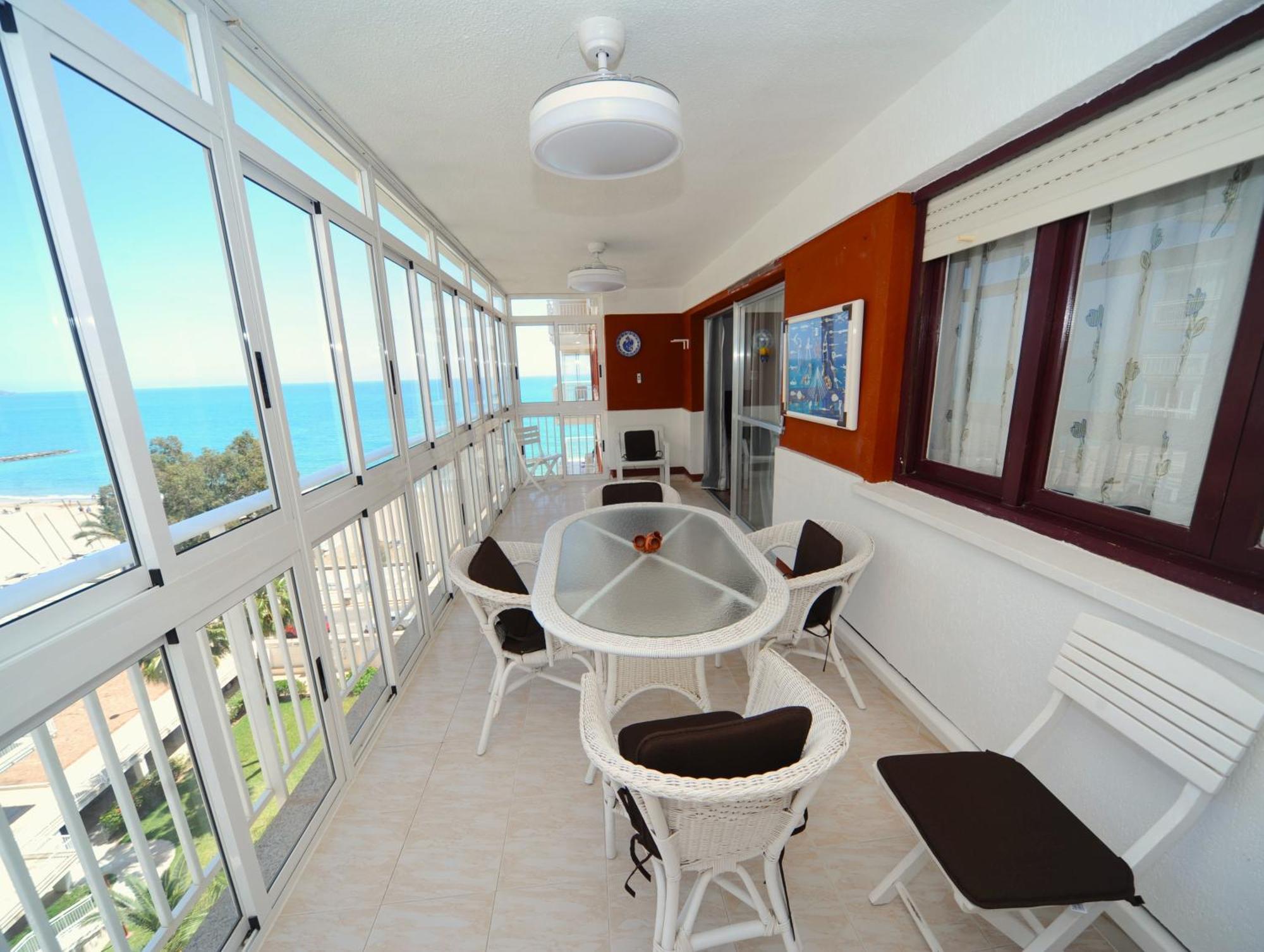 Apartamento Estoril Vistas Mar Orangecosta ベニカシム 部屋 写真