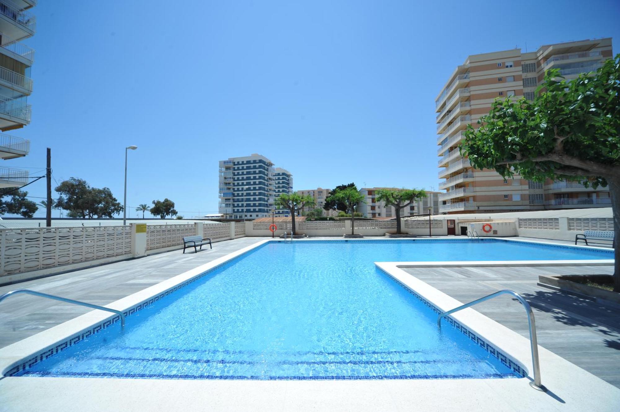 Apartamento Estoril Vistas Mar Orangecosta ベニカシム エクステリア 写真